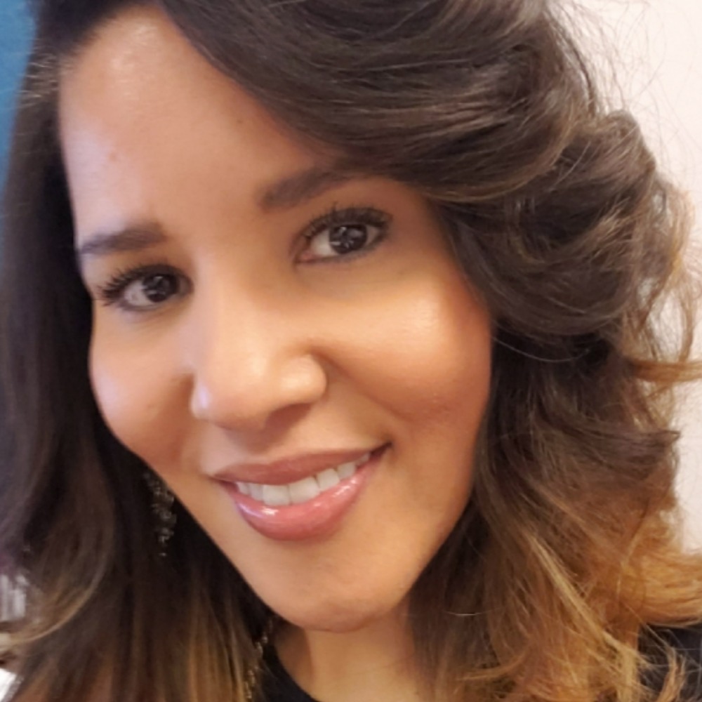 Meet your Posher, Danitra